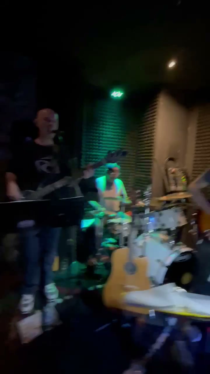 Miniature de Every Breath You Take — live pub